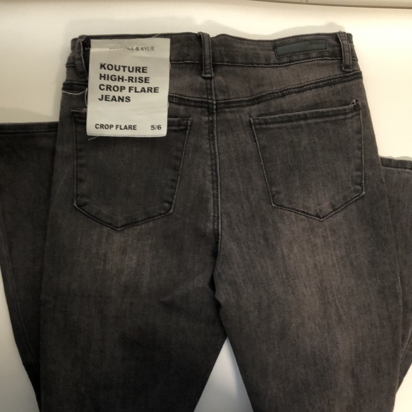 black high waist Crop and Flare stretchy jeans KENDALL & KYLIE 6 - Picture 6 of 7